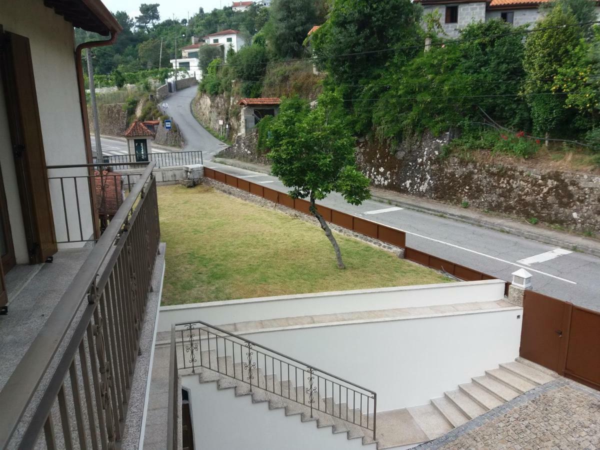 Appartamento Casa Dina Doceira Geres Esterno foto