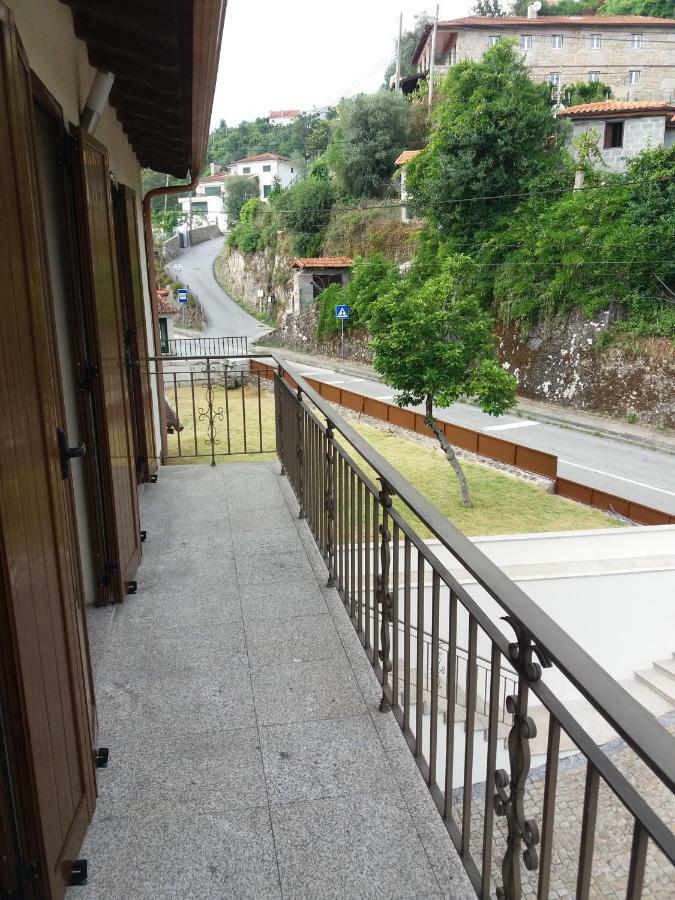 Appartamento Casa Dina Doceira Geres Esterno foto